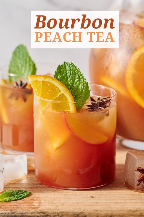 The ultimate iced tea recipe, this refreshing bourbon peach tea is a must make summer cocktail! A big batch cocktail that's perfect for entertaining. Bourbon Peach Iced Tea, Large Batch Bourbon Punch, Batch Bourbon Cocktail, Big Batch Bourbon Cocktails, Bourbon Batch Cocktail, Peach Bourbon Cocktail, Large Batch Cocktails, Peach Tea Cocktail, Peach Iced Tea Recipe