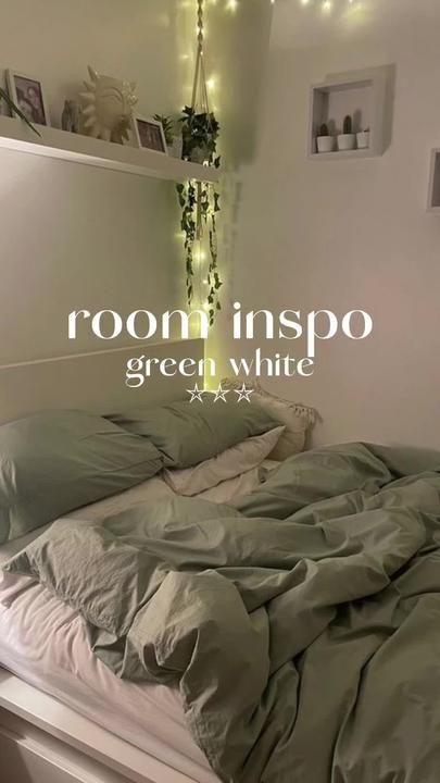 Green White Room, Green Room Ideas Bedroom, Green And White Bedroom, Green Room Decor, Bedroom Ideas For Small Rooms Cozy, Sage Green Bedroom, Hiasan Bilik, Room Redesign, Redecorate Bedroom