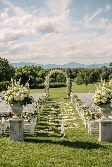 Wedding Field Decoration, Hawaii Ceremony Wedding, Outdoor Country Wedding Ceremony, Wedding Ceremony Vision Board, Outside Field Wedding, Ceremony Outdoor Decor, Outdoor Wedding Floral Decorations, Wedding Venue Field, Country Club Wedding Ceremony