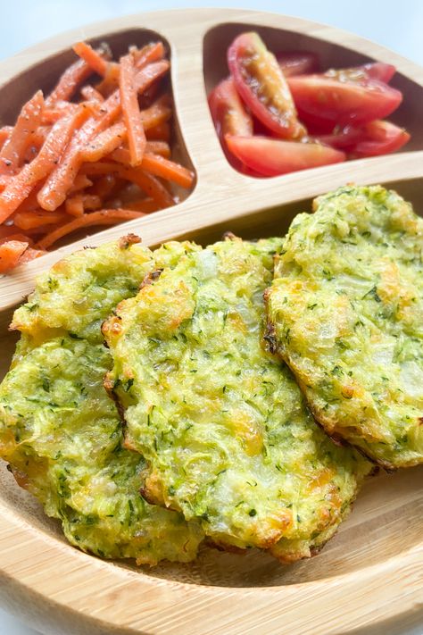 Cheesy Zucchini Fritters (Or Bites!) - Feeding Tiny Bellies Zucchini Fritters Blw, 13 Month Old Lunch Ideas, Zucchini Blw Recipes, 6 Month Old Lunch Ideas, Toddler Fritters, 10 Month Lunch Ideas, Feeding Little Bellies, One Year Old Lunches, 7 Month Old Lunch Ideas