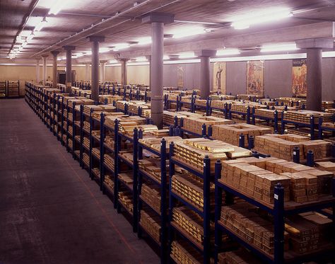 Gold Vault, Lingot D'or, Gold Reserve, Gold Bullion Bars, Logam Mulia, Gold Investments, Tao Te Ching, Bank Of England, Gold Money