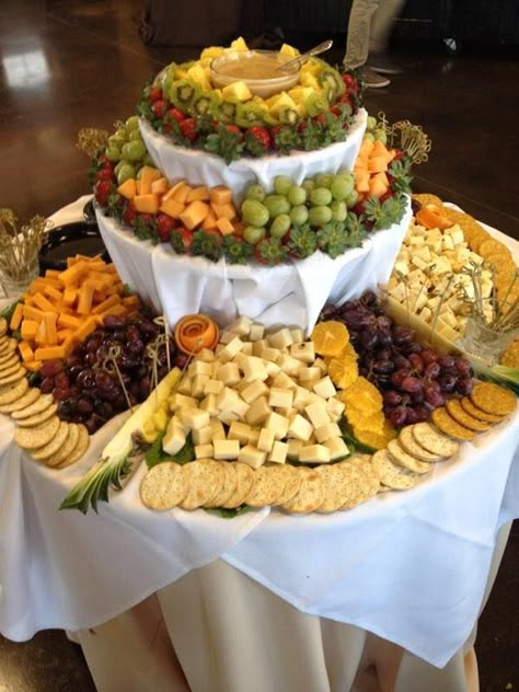 Appetizer Tables For Weddings, Round Appetizer Table Display, Hors D’oeuvres Wedding Reception, Fruit And Cheese Table Wedding, Cocktail Party Table Decor Food Displays, Round Buffet Table Food Displays, Appetizer Table For Wedding, Apettizer Table, Charcuterie Round Table