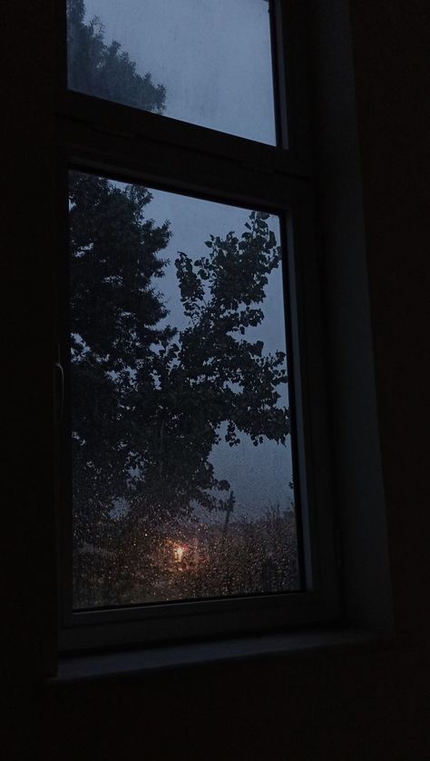 Red Colour Wallpaper, Rainy Window, Smell Of Rain, Rainy Day Aesthetic, Dark Paradise, Night Scenery, Gloomy Day, Window View, Rain Photography