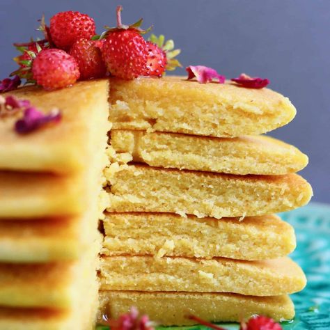 Gluten-Free Vegan Cornmeal Pancakes Gluten Free Cornmeal Pancakes, Corn Flour Recipes, Cornmeal Recipes, Cornmeal Pancakes, Corn Pancakes, Vegan Pancake Recipes, Pancake Calories, No Flour Pancakes, Corn Cakes