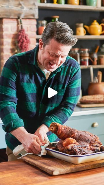 Jamie Oliver on Instagram: "Now I’ve got a recipe here that you can not only feed a crowd with, but you can use it in so many different ways!! Perfect for a roast dinner but also perfect to batch cook and freeze to give you a whole load of delicious meals for days and weeks to come! Hit the link in my bio for the recipe x x x #pulledpork #roastdinner #dinnerideas" Jamie Oliver Pulled Pork, Pulled Pork Meat, Cuban Pork, Jamie Oliver Recipes, Weekday Meals, Pork Meat, Tasty Videos, Feed A Crowd, Videos Cooking