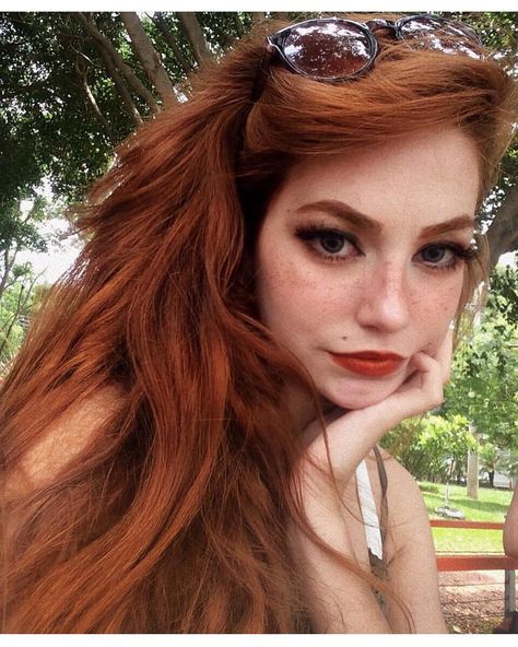 I Love Redheads on Instagram: “Redhead Repost @obliviaten ❤️ @theilrgirls” I Love Redheads, Natural Red Hair, 70s Hair, Pretty Redhead, Red Haired Beauty, Ginger Hair Color, Red Hair Woman, Yennefer Of Vengerberg, Bangs Hairstyles