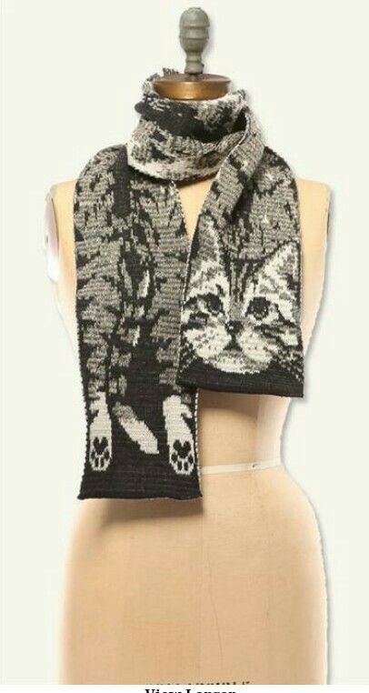 Funky Scarves, Cat Scarf, Knitted Cat, Scarf Outfit, Animal Print Scarf, Winter Fits, Knit Scarf, Scarfs, Scarf Print