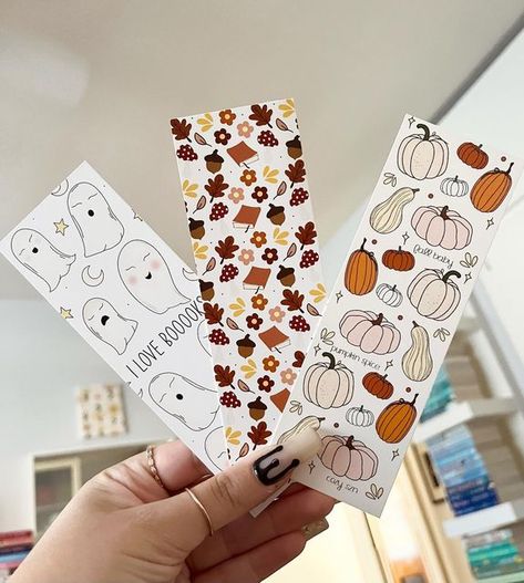 Fall Bookmarks, Autumn Bookmark, Handmade Bookmarks Diy, Fall Arts And Crafts, Creative Bookmarks, Bookmark Craft, Cute Bookmarks, Diy Bookmarks, Bookmarks Handmade