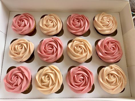 40th Birthday Cake For Women, Birthday Cupcakes For Women, 40th Birthday Cupcakes, Baked Desserts, Cupcake Cake Designs, 50 Birthday, 40th Birthday Cakes, Naked Cakes, Birthday Cakes For Women