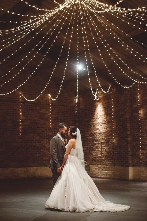 Fairy Lights Wedding, Dance Floor Wedding, Australia Wedding, Rock My Wedding, Salou, Wedding Dance, Wedding Deco, Wedding Lights, Lighting Ideas