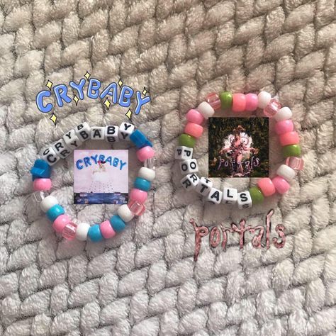 Melanie Martinez Themed Bracelets, Cute Pony Bead Bracelets, Melanie Martinez Braclets Ideas, Melanie Martinez Matching Bracelets, Melanie Martinez Beaded Bracelets, Portals Melanie Martinez Bracelet, Trio Kandi Bracelets, Kandi Bracelets Patterns How To Make, Portals Tour Bracelets