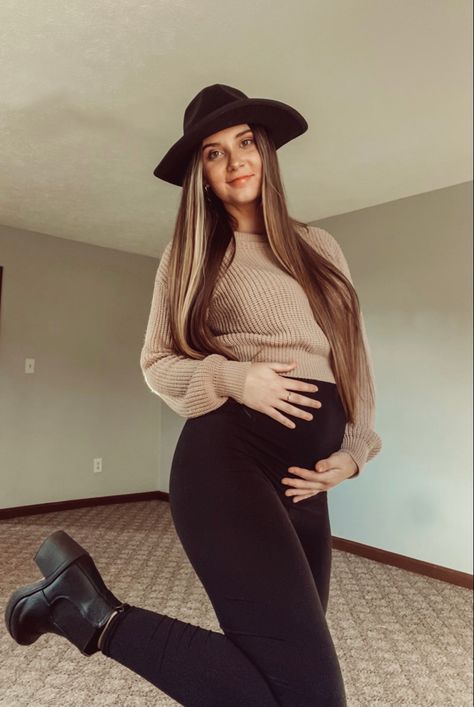 women’s maternity leggings over the belly pregnancy active workout yoga tights pants. black velvet fedora hat. nude beige khaki cropped knit sweater. fall weather fashion outfit of the day. workwear office wear versatile lounge wear. bump approved Follow my shop @huntercrays on the @shop.LTK app to shop this post and get my exclusive app-only content! #liketkit #LTKbump #LTKSeasonal #LTKstyletip @shop.ltk http://liketk.it/3qd0D Thanksgiving Pregnant Outfit, Cool Pregnancy Outfits, Leggings Outfit Dressy, Plaid Pants Outfit, Outfits Leggins, Prego Outfits, Fall Maternity Outfits, Casual Maternity Outfits, Pregnancy Outfit