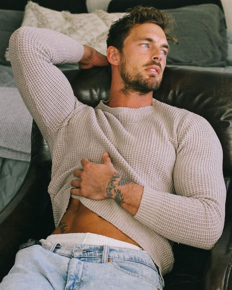 Christian Hogue, Great Beards, Ricky Martin, Man Set, Book Characters, Male Body, Western Outfits, Book Aesthetic, Male Models