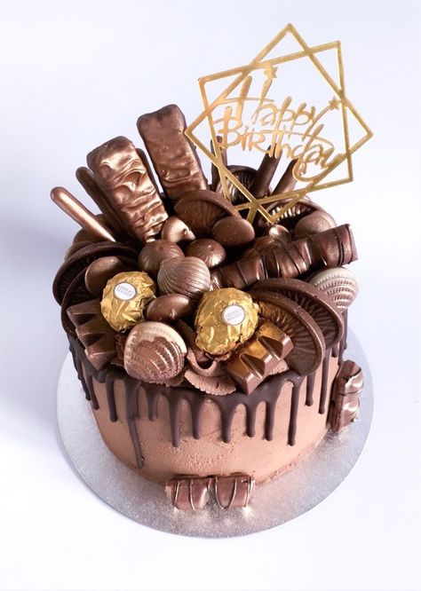 Chocolate 50th Birthday Cake, Decorate Chocolate Cake Ideas Birthdays, Chocolate Cake Designs For Men, Chocolate Drip Cake Decoration, Chocolate Drip Cake Ideas, Chocolate Bday Cake Decoration, Decorate Chocolate Cake Ideas, Birthday Cake Chocolate Decoration Ideas, Decorate Chocolate Cake