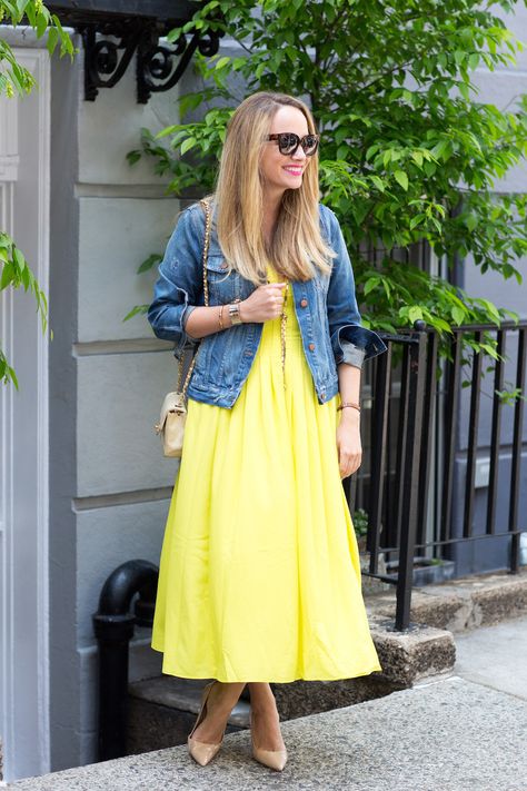 Madewell Denim Jacket, Banana Republic Yellow Dress Yellow Dress With Jacket, Yellow Dress Ideas, Casual Yellow Dress, Dress With Denim Jacket, Maroon Pants Outfit, Madewell Denim Jacket, Weekend Outfit Fall, Outfit Ideas Modest, Black Dress Outfit Casual