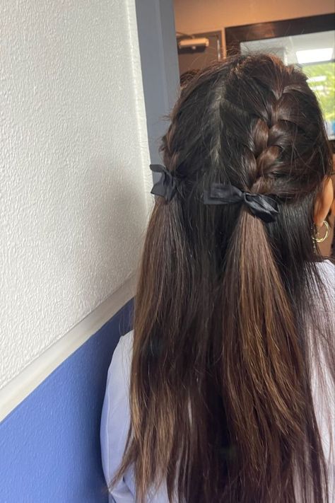 Ribbon Hairstyle, Peinados Fáciles Para Cabello Corto, Hair Stylies, Hair Up Styles, Hair Stylist Life, Short Hair Styles Easy, Easy Hairstyles For Long Hair, Aesthetic Hair, Hairstyle Ideas