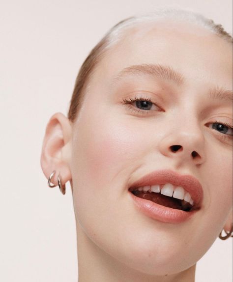 Glossier Campaign, Tia Jonsson, Glossier Models, Glossier Beauty, Peach Makeup, Skin Model, Soft Beauty, Brand Campaign, Beauty Hair Makeup