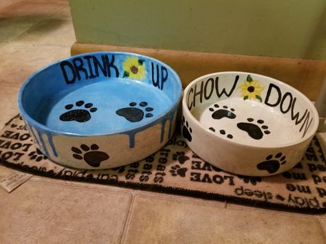 Painted Dog Bowls by M.Daly Pottery Dog Bowl Ideas, Dog Bowl Painting Ideas, Dog Bowl Pottery Painting, Ceramic Dog Bowl Painting Ideas, Pottery Painting Dog Bowl, Painted Dog Bowl, Dogs Bowls, Dog Bowls Diy, Sharpie Plates