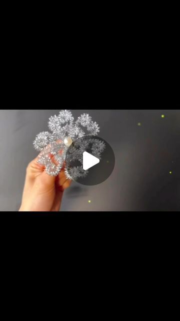 Clare on Instagram: "❄️ 🎄Let‘s learn how to make a pipe cleaner snow flake #christmas #snow #snowflakes  #pipecleaners #pipecleanerart #handcrafted #handmadeuk #etsy #etsyuk #art #flowers #london #DIY #handcrafts #tutorial #diyflowers #howto #handmadeflowers  #gift #sale" Pipe Cleaner Snowflakes, Snow Flake Christmas, Pipe Cleaner Christmas, Pipe Cleaner Art, Flowers London, Snow Flake, Art Flowers, Christmas Snow, Pipe Cleaner