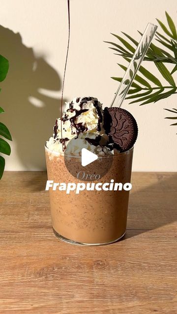 Coffee Recipes & more on Instagram: "Oreo Frappuccino 🤎🍦 Recipe 👇🏼
.
Recipe:
- blend ice with 120ml / 4oz milk of your choice, 4 Oreo cookies and an espresso shot
- fill it to your cup
- garnish with whipped cream, chocolate sauce and an Oreo cookie
.
That’s it. Enjoy!😁
.
.
.
#icedcoffee #icedlatte #frappuccino #oreo" Oreo Frappuccino Recipe, Oreo Frappuccino, Whipped Cream Chocolate, Frappuccino Recipe, Espresso Shot, Oreo Cookie, Iced Latte, Chocolate Sauce, Oreo Cookies