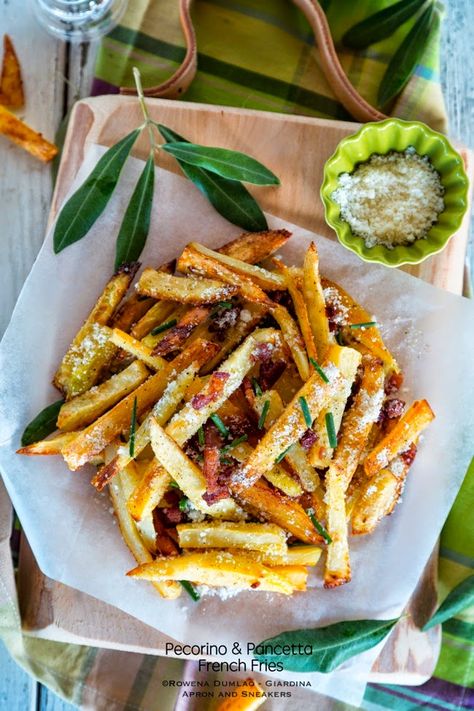 Apron and Sneakers - Cooking & Traveling in Italy and Beyond: French Fries alla Carbonara (Pecorino and Pancetta French Fries) Loaded French Fries Recipe, Italian Fries, French Fries Recipe, Carbonara Recipe, Healthy Vegan Snacks, Baked Fries, Fries Recipe, Food Articles, Meal Suggestions