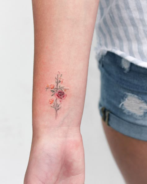 Small Cardinal Tattoo With Flowers, Cross Roses Tattoo Design, Dainty Cross Tattoo, Rose Cross Tattoo, Cross With Roses Tattoo, Minimalist Tattoo Ideas With Meaning, Minimalist Rose Tattoo, Minimalist Christian Tattoo, Minimalist Rose