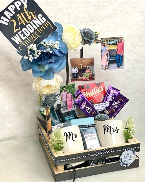 25th Anniversary Hamper Ideas, Anniversary Hamper Ideas, 25th Anniversary Gift Ideas, Anniversary Hamper, Pedicure Tutorial, Gifts Hamper, Hampers Ideas, Handmade Anniversary Gifts, Wedding Packing