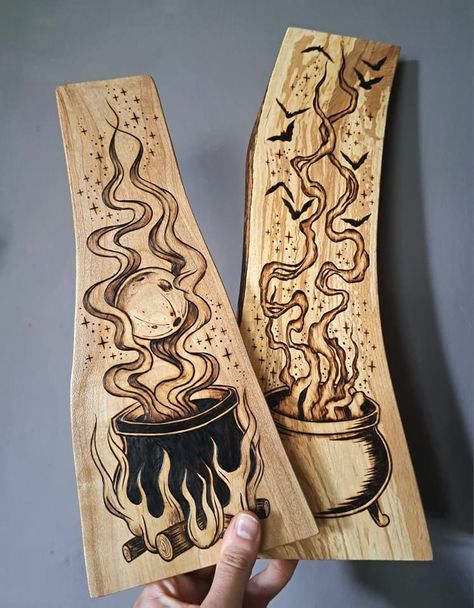 Aesthetic Wood Burning, Spooky Woodburning, Autumn Pyrography, Wood Box Painting Ideas Easy, Fall Pyrography, Simple Woodburning Designs, Fall Wood Burning Ideas, Witchy Wood Burning Ideas, Halloween Wood Burning Ideas