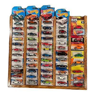 Pinterest Hot Wheels Display Ideas, Matchbox Display, Hot Wheels Cars Display, Hot Wheels Wall, Diecast Cars Display, Hot Wheels Track Builder, Wall Display Case, Hot Wheels Display, Hot Wheels Track