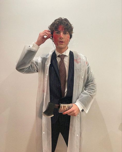 Aesthetic Mens Halloween Costumes, American Physco Makeup, Men’s Hot Halloween Costumes, Patrick Bateman American Physco, Cute Halloween Costumes For Men, Aesthetic Male Halloween Costumes, Cold Costume Ideas, Mens Halloween Outfit, Male Halloween Outfits