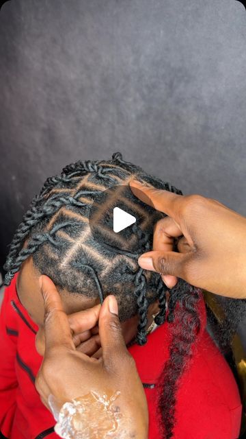 TIMA THE HAIRSTYLIST on Instagram: "STARTER LOCS WITH EXTENSIONS ON SHORT HAIR PROCCESS🔥✨ - - -——TIMAA SLAYZ HAIR GROWTH OIL! OUT NOW🔥🔥 LINK IS IN MY BIO TO PURCHASE YOUR VERY OWN 💫 - - 100% natural plant  based 🌱 ingredients that only grow in West Africa 🤯 infused with essential oils to give you the best results! - good for moisturizing scalp, reducing breakage, thickening hair , hair growth, getting rid of dandruff, Alopecia, and overall hair care! - - - - -  -  - - - - -  - - - —————#atlbraider #bronxhairstylist #harlemhairstylist #bronxbraider #menhairstyle #menshair #explorepage #hairstyle #boxbraids #protectivestyles #naturalhair #mentwiststyles #hairstyle #hair #braidstyles #njhairstylist #houstonhairstylist #miamihairstylist #haircare #lahairstylist #calihairstylist #locs #ha Men Dread Styles Short, Starter Locs With Extensions, Starter Locs Styles Men, Locs With Extensions, Medium Loc Styles For Men, Starter Locs Men, Starter Locs Styles For Short Hair, Extensions On Short Hair, Loc Hairstyles For Men