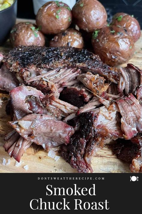 Smoked chuck roast cooks to fall-apart tender perfection on your Masterbuilt smoker in this easy recipe. Works with any smoker or grill! Smoked Beef Chuck Roast Recipes, Grilled Chuck Roast, Smoked Beef Chuck Roast, Smoked Roast, Crock Pot Chuck Roast, Chuck Roast Recipe, Crock Pot Beef Tips, Masterbuilt Smoker, Smoked Chuck Roast