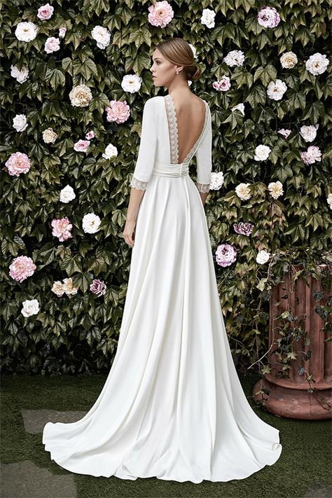 Garden of Eden Wedding Dresses CRISTINA TAMBORERO SPRING 2016 BRIDAL www.elegantwedding.ca Eden Wedding Dress, Gaun Koktail, Wedding Robe, Sleeve Wedding Dress, Gorgeous Wedding Dress, Man Ray, Vestidos Vintage, Long Sleeve Wedding, Dresses Lace