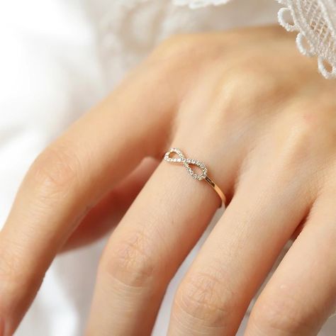 Wedding Ring Simple, Minimalist Wedding Ring, Custom Gold Rings, Gold Infinity Ring, Infinity Knot Ring, Minimalist Wedding Rings, Engagement Ring Dainty, Simple Engagement, Infinity Knot