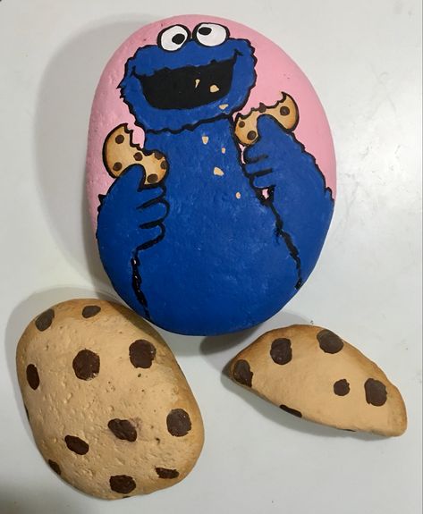 Happy Stone, Stone Paintings, Rock Animals, Happy Stones, Rock Ideas, Pet Rocks, Hand Painted Rocks, Painted Rock, Cookie Monster