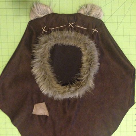 Limited Edition Dark Brown Wicket inspired Ewok hood : I will be making a limited supply of these ready for shipment in time for Halloween Ewok Costume Diy, Baby Ewok Costume, Custom Mandalorian, Ewok Costume, Wearable Crafts, Disfraz Star Wars, Mandalorian Costume, Fashion Bazaar, Comic Con Costumes