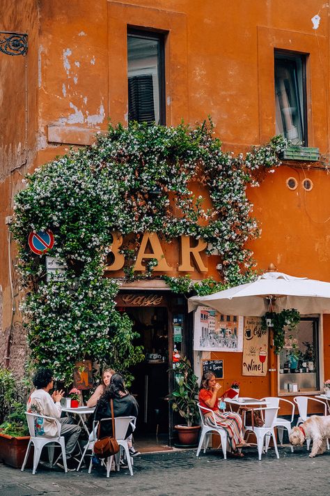 Italian American Aesthetic, Living In Rome, Italy Culture, Italy Trip Planning, Italian Cafe, Italian Lifestyle, Italian Traditions, Explore Italy, Italy Trip