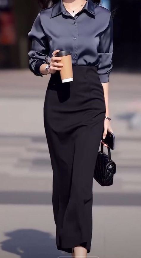 Beautiful Work Outfits, Expensive Aesthetic Outfits, Office Aesthetic Outfit, Office Outfits Aesthetic, Expensive Outfits Classy, Formals For Women, Formal Dress For Women, Expensive Outfits, Elegance Dress