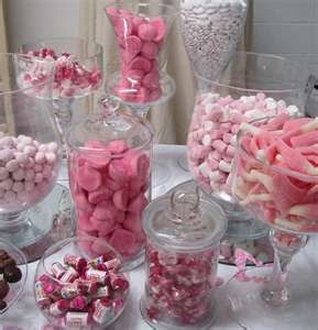 Candy Bar ideas Dessert Bord, Pink Candy Bar, Pink Candy Buffet, Sweet Buffet, Lolly Buffet, Bar A Bonbon, Baby Shower Treats, Baby Shower Candy, Pink Birthday Party