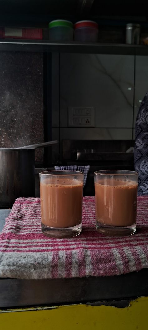 tea kadai, desi aesthetic, tea glass Tea Kadai, Aesthetic Tea, Tea Aesthetic, Desi Aesthetic, Coffee Girl, Cozy Aesthetic, Aesthetic Vintage, Tea Time, Aesthetic Wallpapers