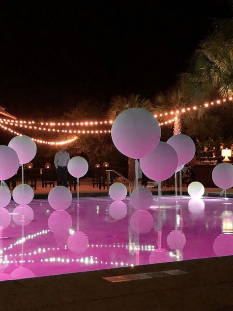 Sweet 16 Pool Party Decorations, Pink Birthday Pool Party, 16th Birthday Pool Party Ideas, Pink Pool Party Decorations, 18th Birthday Pool Party Ideas, Sweet Sixteen Pool Party, Night Pool Party Ideas, Sweet 16 Pool Party Ideas, Sweet 16 Pool Party