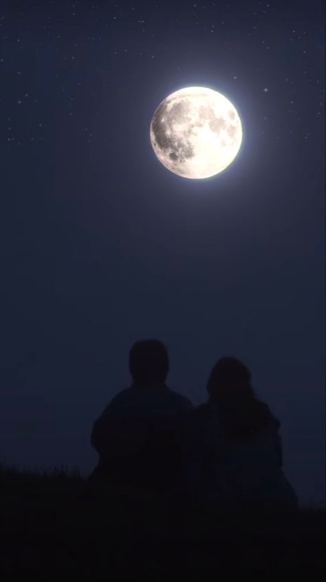 Watching The Moon Together, Moonlit Night Painting, Couple Moon Wallpaper, Moon Boy Aesthetic, Sitting Under The Stars, Moon Couple, Imagenes Dark, Moonlight Photography, The Moon Is Beautiful