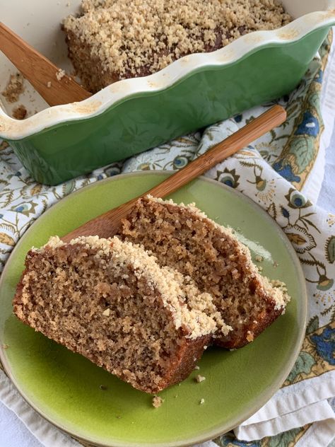 Spiced Walnuts, Leftover Cake, Walnut Cake, Cake Images, Easy Cake Recipes, Sweet Desserts, Greek Recipes, Easy Cake, Small Bowls