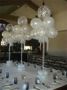 Silver Balloon Centerpieces, Balloon Wedding Centerpieces, Table Balloons, Deco Ballon, Bridal Shower Balloons, Balloon Wedding, 60 Wedding Anniversary, Balloon Centerpieces, Wedding Anniversary Party