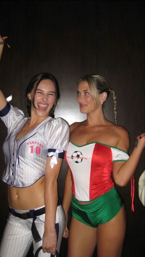 Soccer Player Halloween Costume, Soccer Player Costume, Baseball Player Costume, Baseball Costumes, She Looks So Perfect, Scarlett Leithold, Devon Lee Carlson, Devon Carlson, Sports Costume