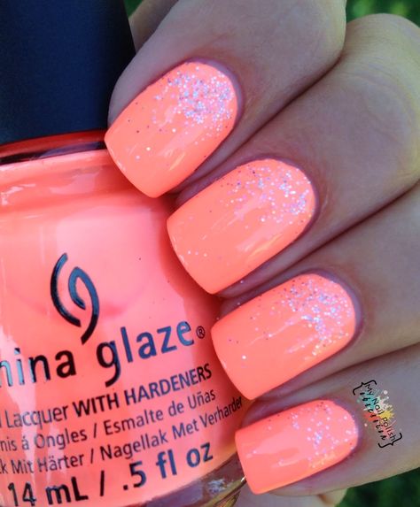 My Nail Polish Obsession: China Glaze Nail Polish in Flip Flop Fantasy with Silver Glitter Nail Polish Accent ... Amazing! Neon Coral Nails, Coral Nail Polish, Unghie Sfumate, Orange Nail, China Glaze Nail Polish, Silver Glitter Nails, Coral Nails, Super Nails, Glitter Nail Polish