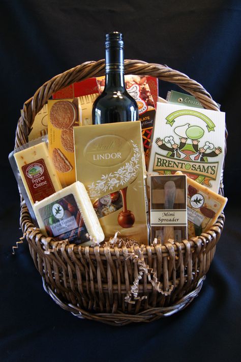 Wine Engagement Gift, Spa Baskets, Wine Gift Basket, Wine Basket, Barber Gifts, Spa Basket, Cheese Stuffed Peppers, A Gift Basket, Sweet Bouquet