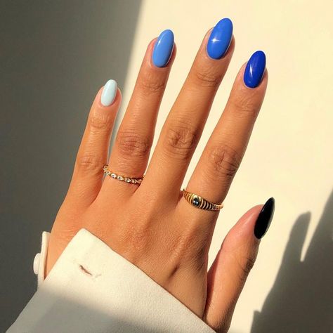 Iram Shelton Nail Artist’s Instagram profile post: “Once in a blue moon, I paint my nails blue 🔵 @glossifyofficial Capri, Bluebird, Amalfi & Navy #skittlesmani #gradientnails” Blue Nail Art Designs, Different Nail Shapes, Blue Acrylic Nails, Nagel Tips, Smink Inspiration, Basic Nails, Nails Blue, Blue Nail Designs, Cute Gel Nails