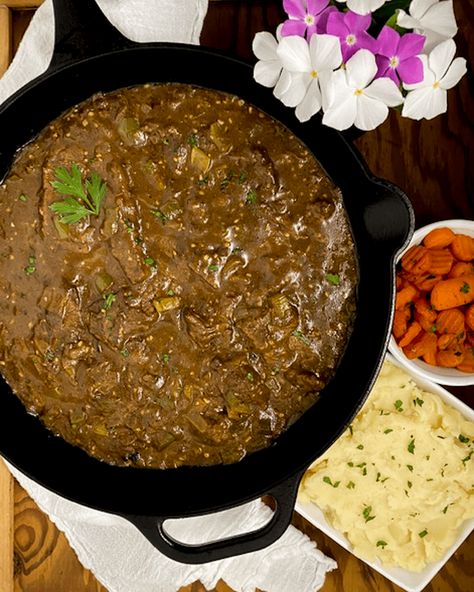 Smothered Steak And Gravy, Gravy Gluten Free, Steak Gravy, Smothered Steak, Steak And Gravy, Hamburger Steak And Gravy, Cajun Rice, Rice And Gravy, Steak And Rice