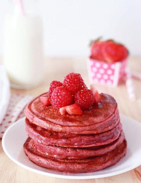 Pink Pancakes Recipe, Dye Free Foods, Pink Pancakes, Pink Pancake, Homemade Blueberry Syrup, How To Make Pink, Pink Latte, Homemade Pancake Recipe, Pancake Calories